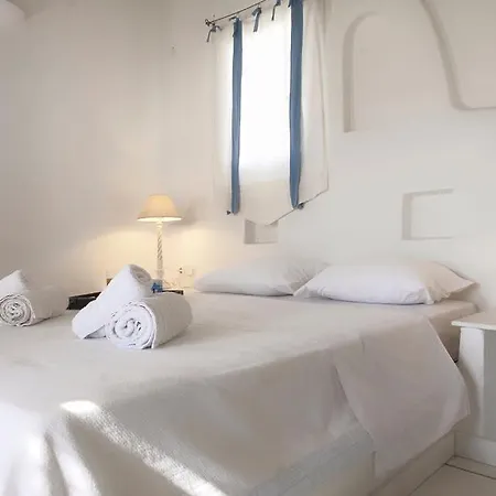 Pearls Of Mykonos アパート オルノス